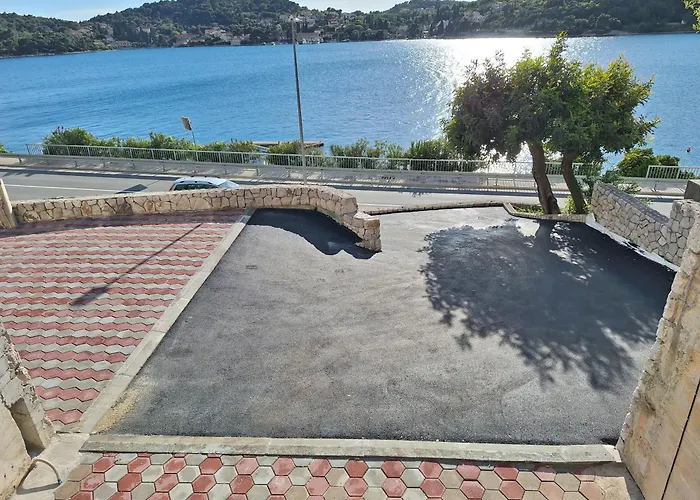 Matej With Pool And Sea View Villa *